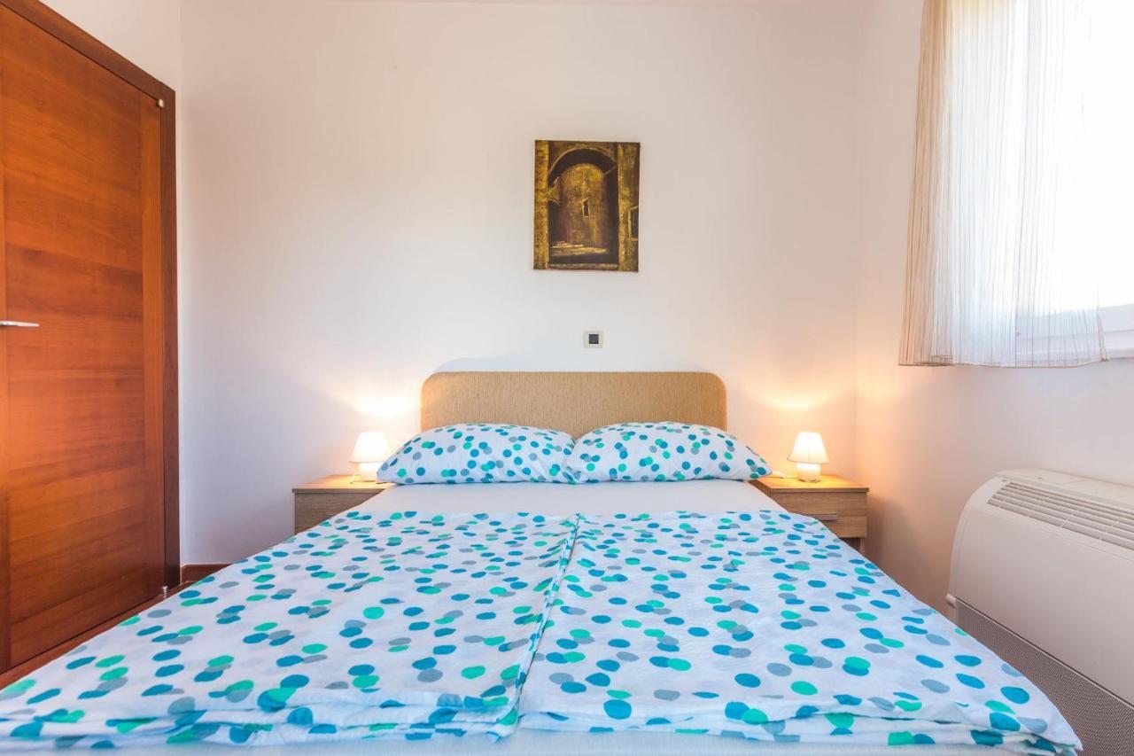 Adriano 2Br Apartment With Terrace Zadar Exterior foto